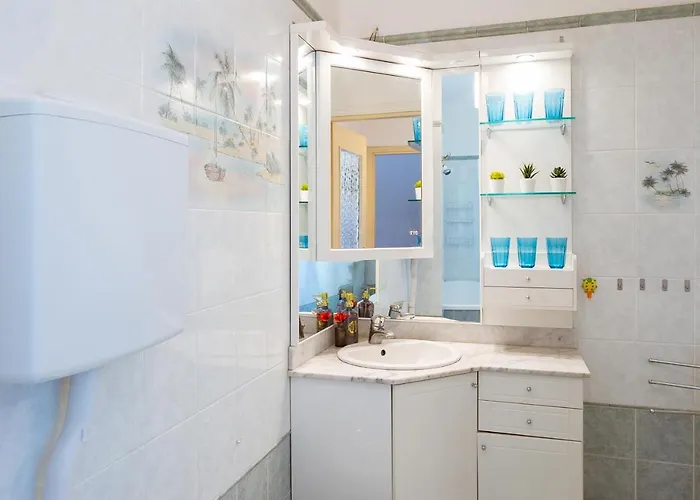 Appartamento Erica - 2 Bedrooms, Terrace, Wifi Sanremo